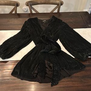 Retrofête Gabrielle Sequin Robe, Black.  Size M.